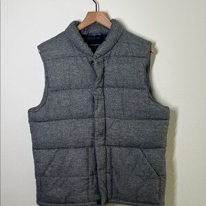 Banana Republic Men's Puffer Vest Size Large
